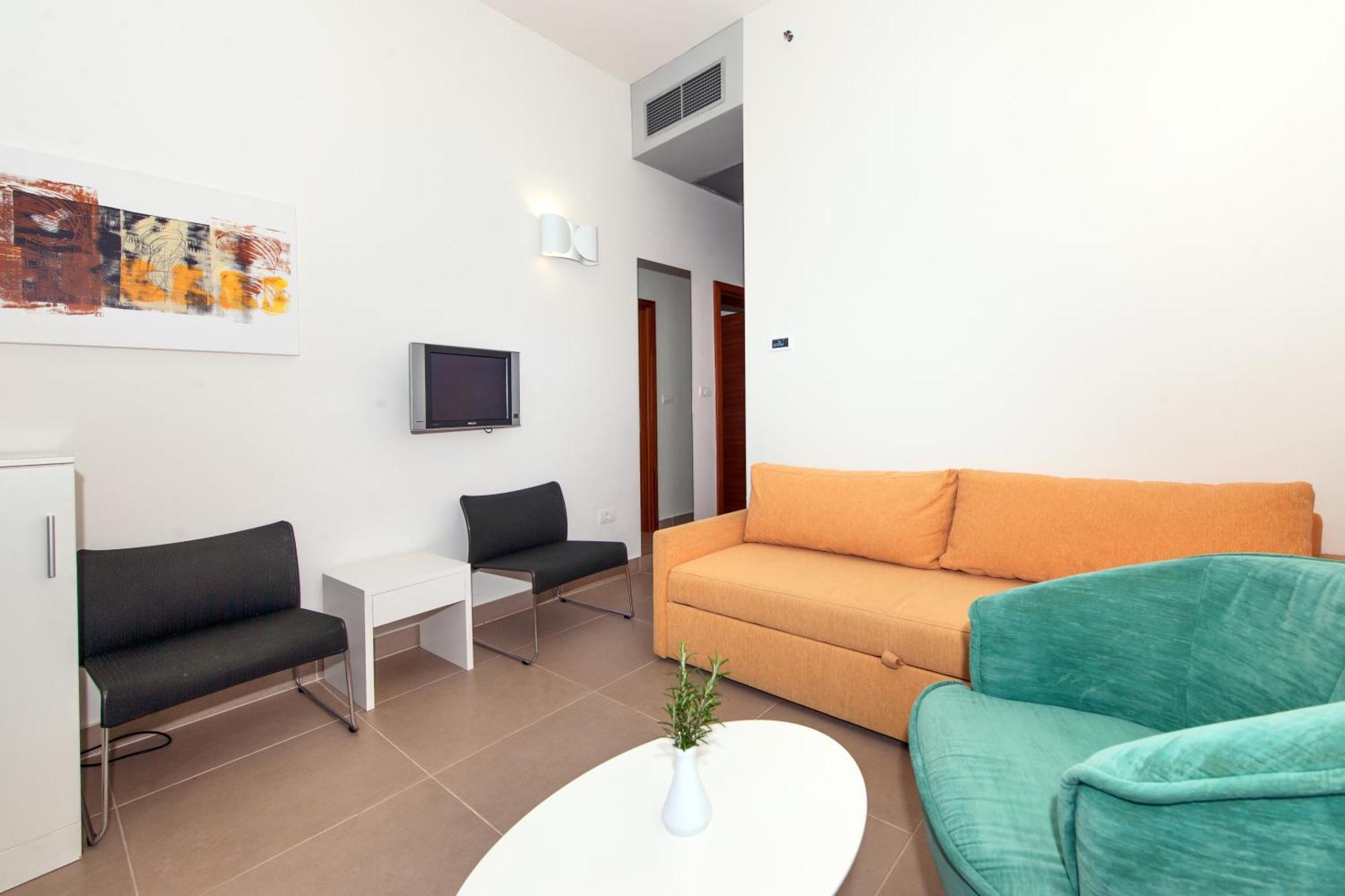 Junior Suite,1277152558:JPEG