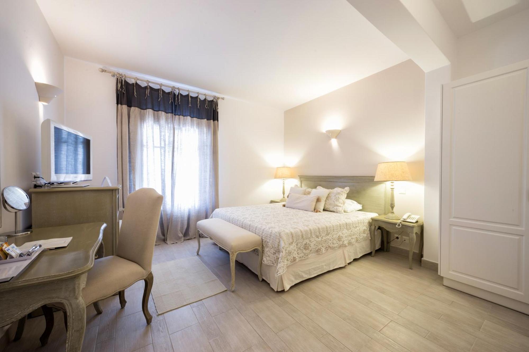 Double Room Partial Sea View