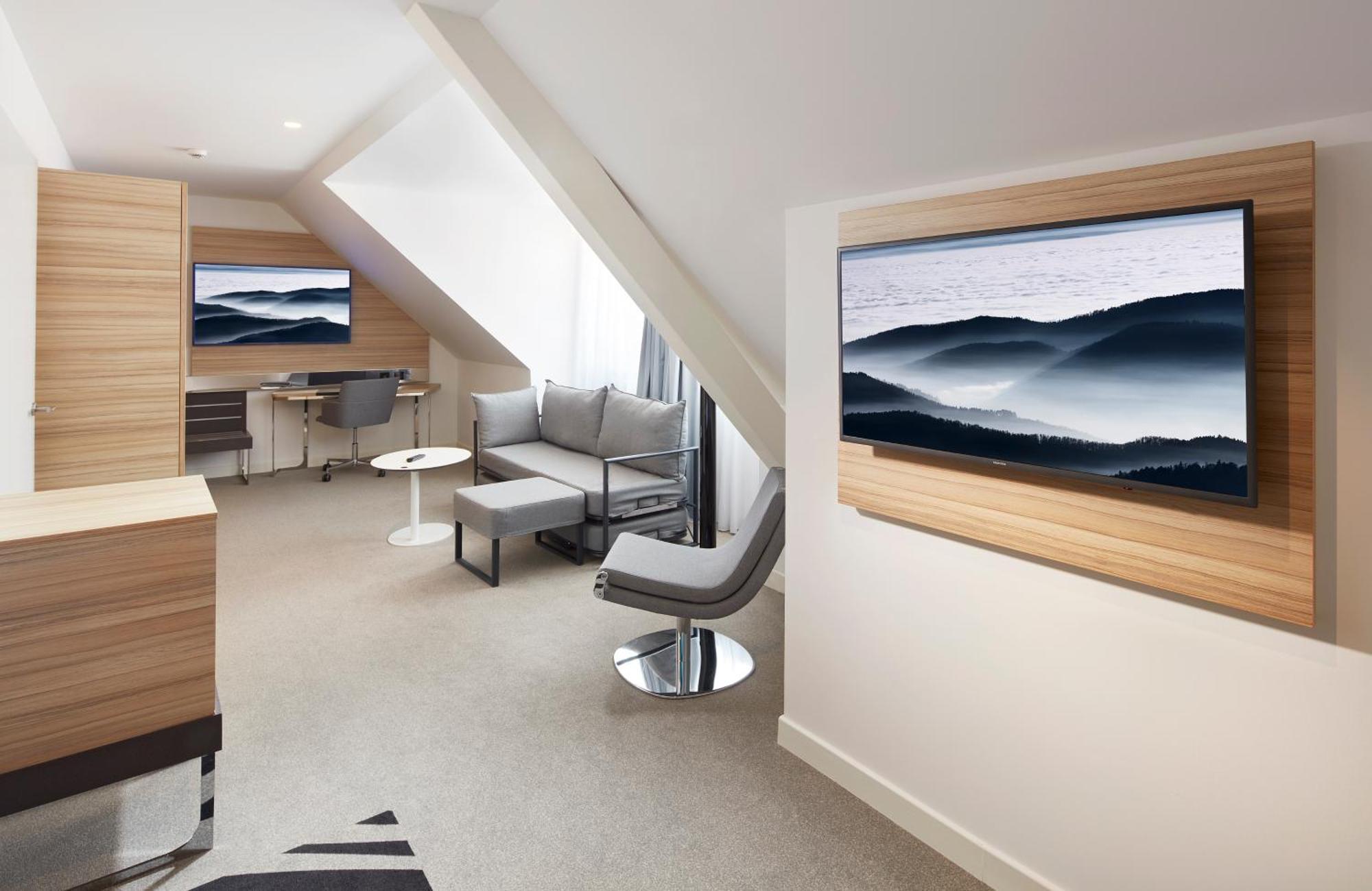 Executive Queen Suite