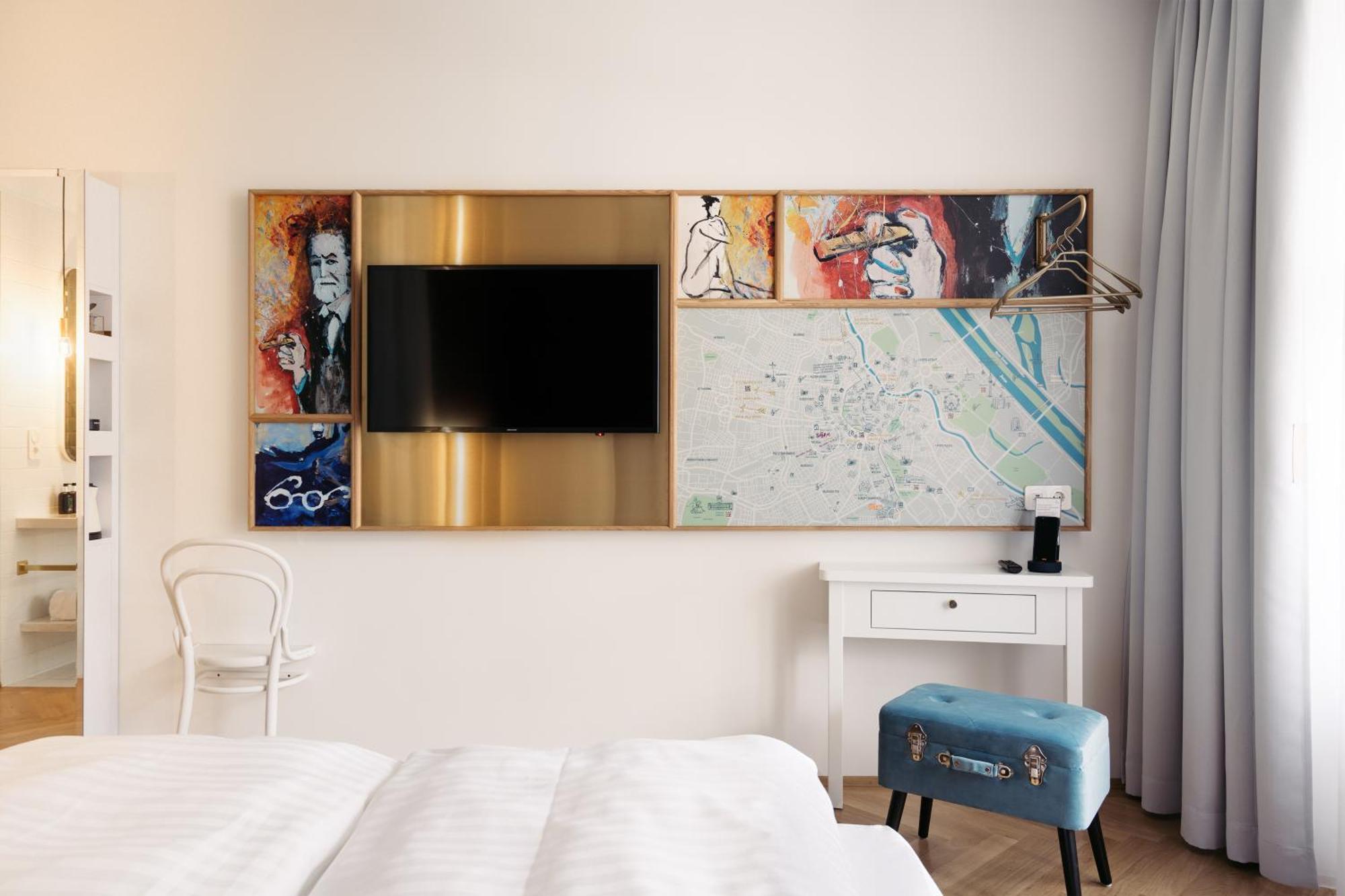 Double Room "Smart City View"