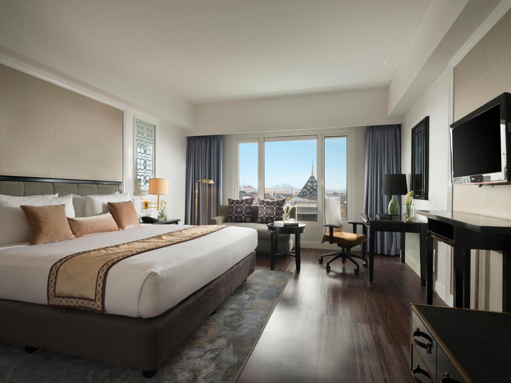 The Level Guestroom
