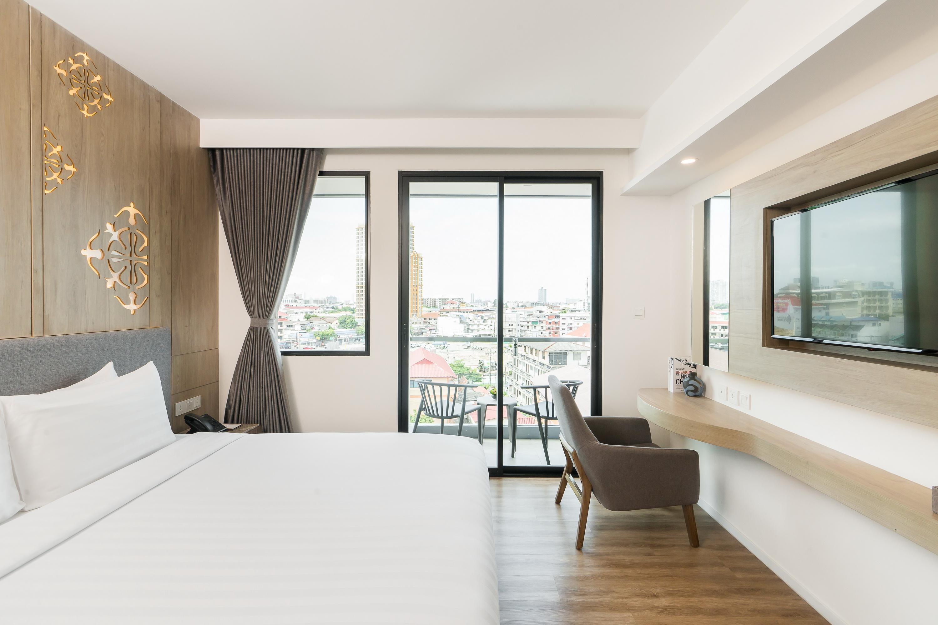 Deluxe Double or Twin Room