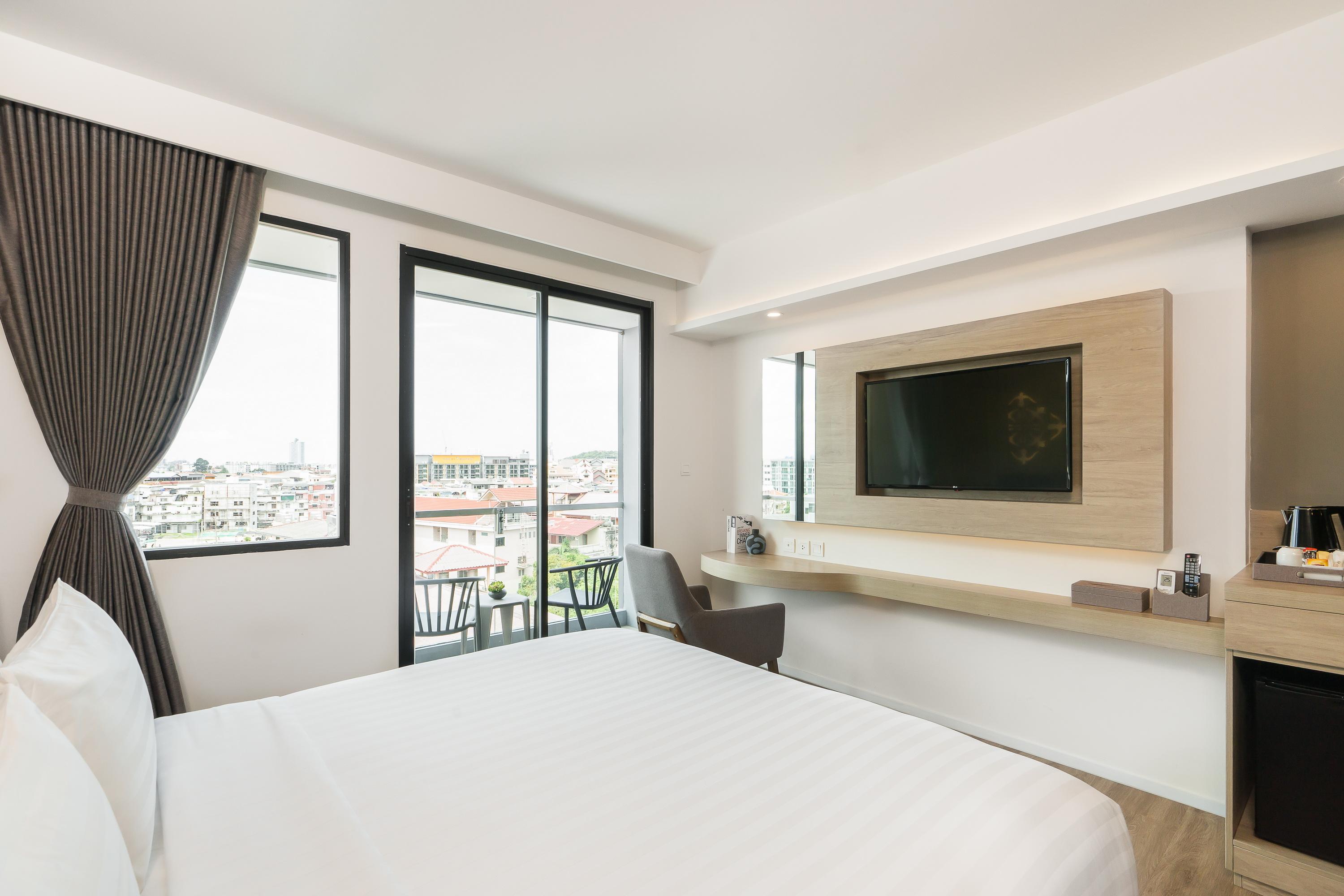 Deluxe Double or Twin Room