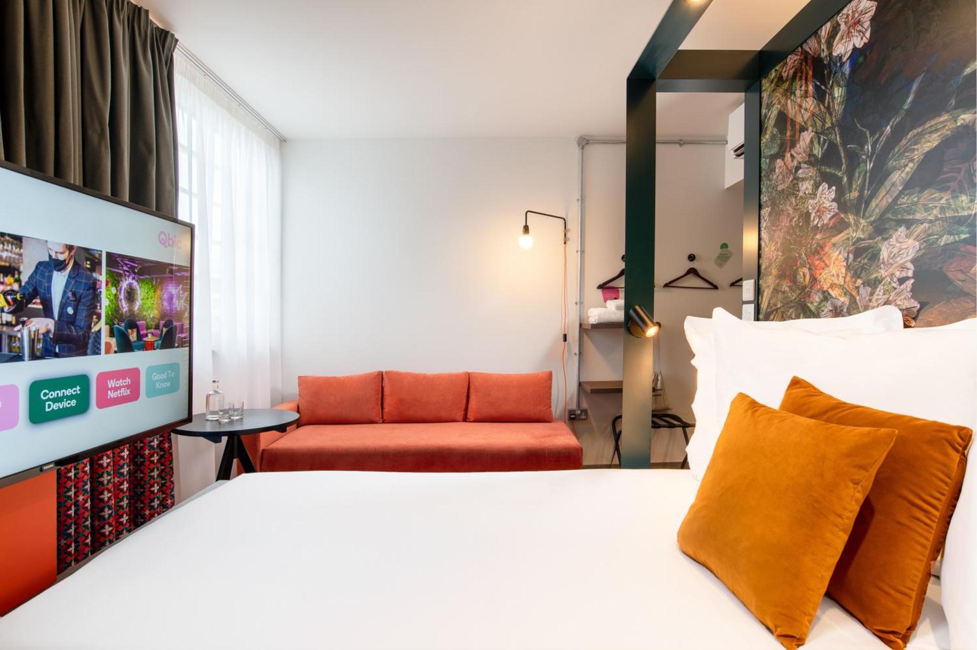 Premium King Room