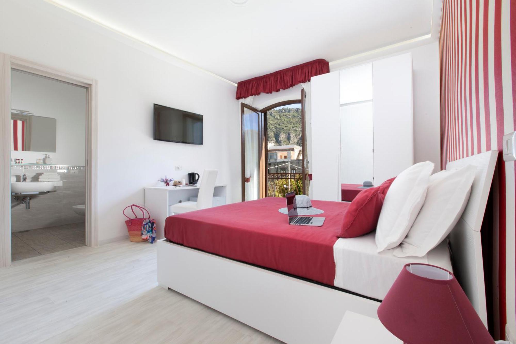 Double Room Garden View