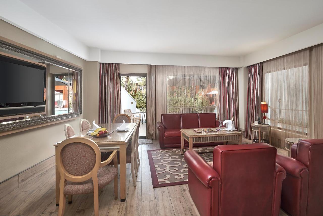 Lake Villas Amber & Sapphire