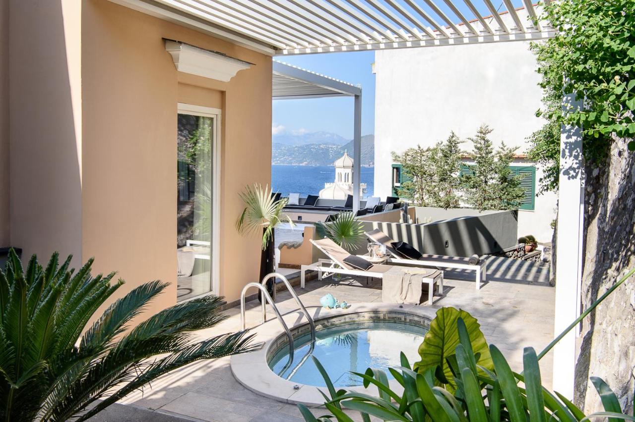 Suite Sea View Pool