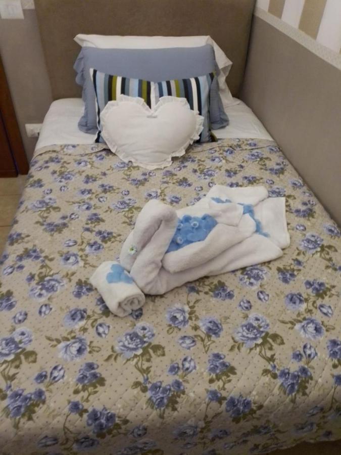 Single Room Private Bathroom