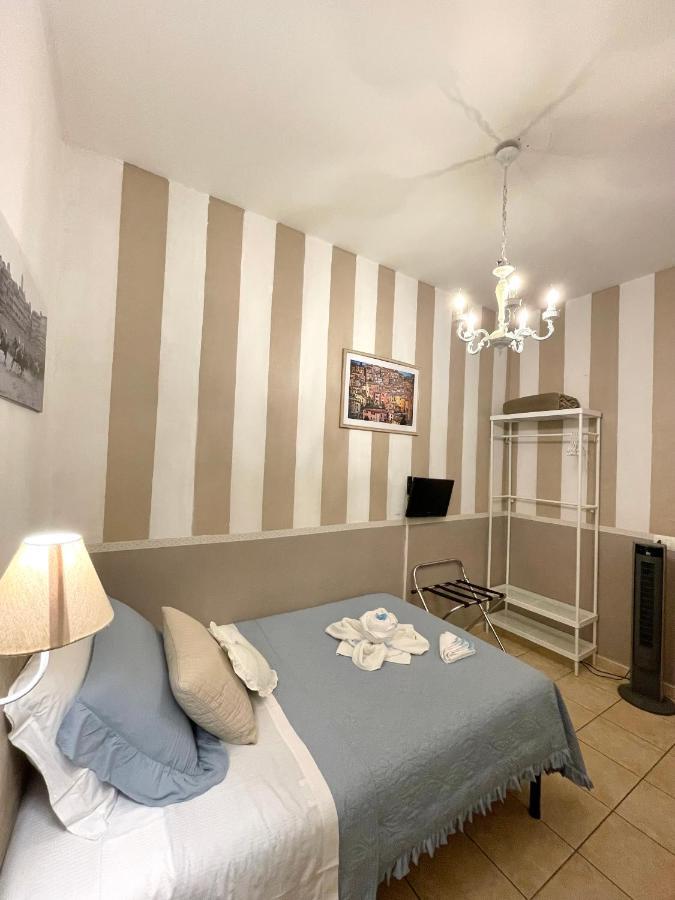 Single Room Private Bathroom
