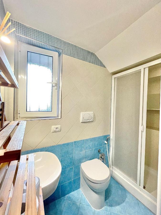 Single Room Private Bathroom