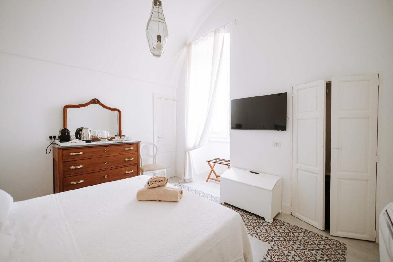 Deluxe Room,1296365956:JPEG