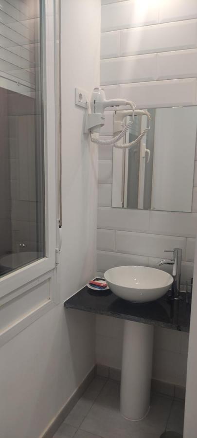 Family Room with Private Bathroom,1297016143:JPEG
