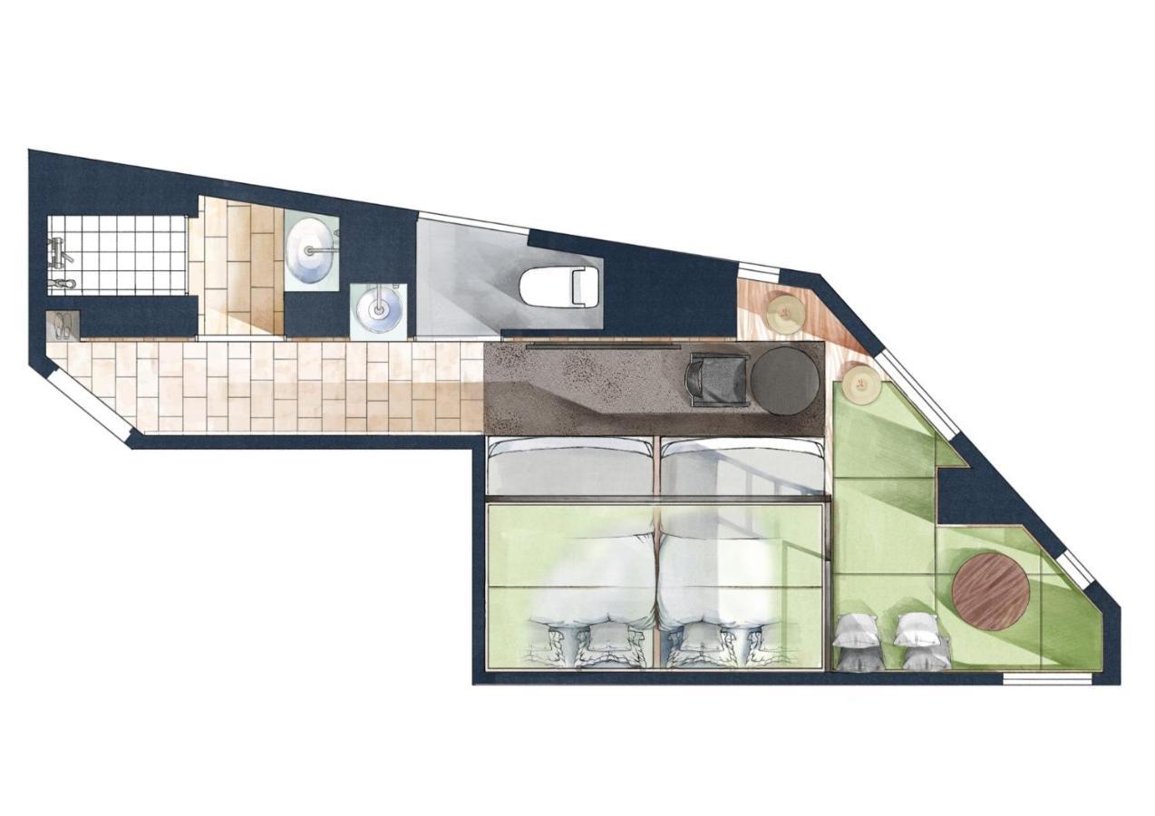 Deluxe Triple Room Max5 Comfort3