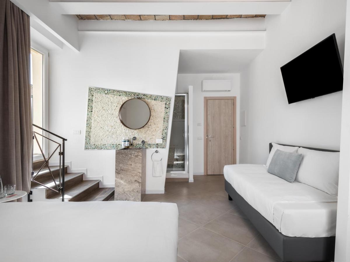 Medium Room Terrace Extra Single Bed