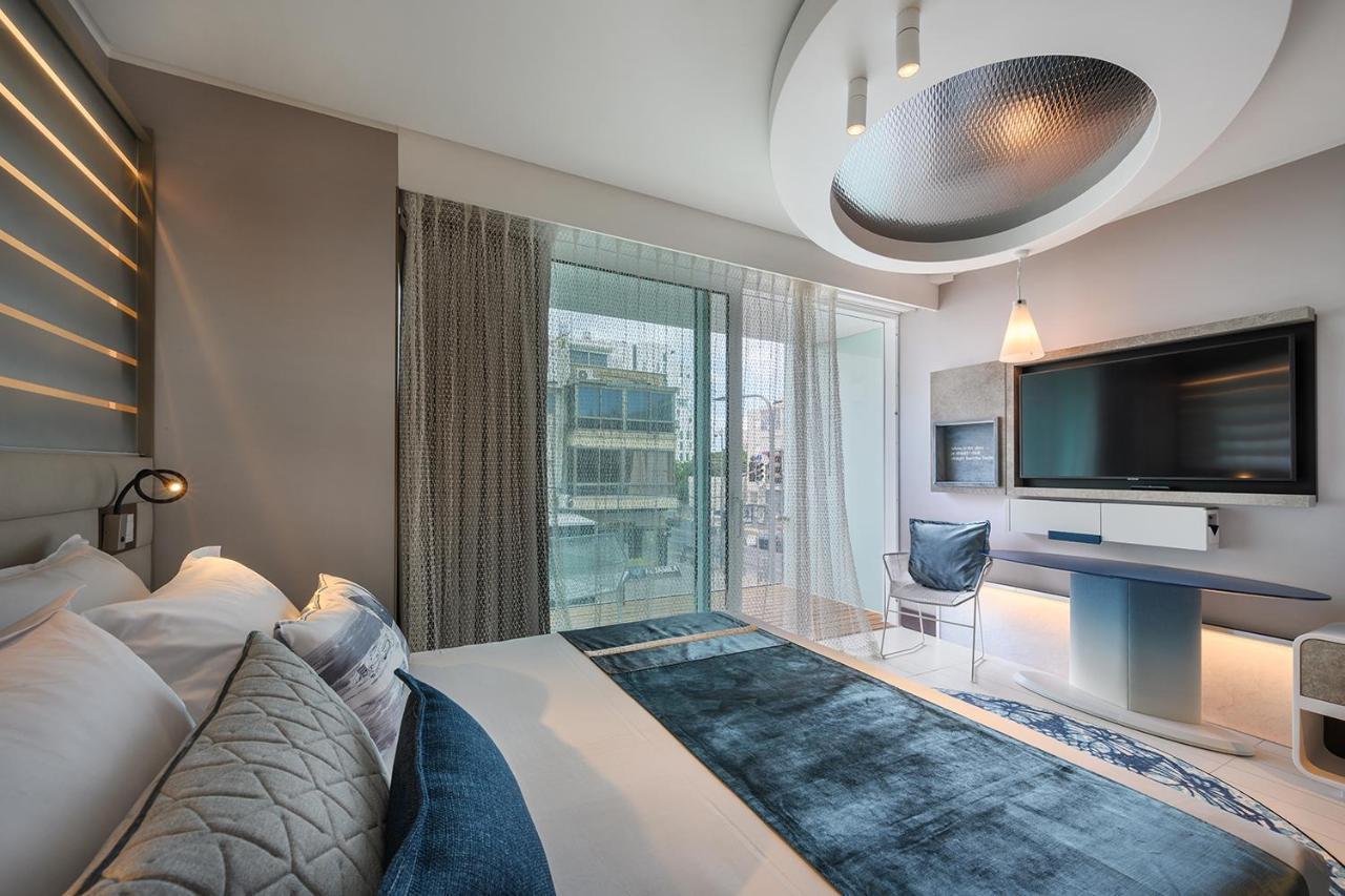 Port Deluxe Room with Balcony