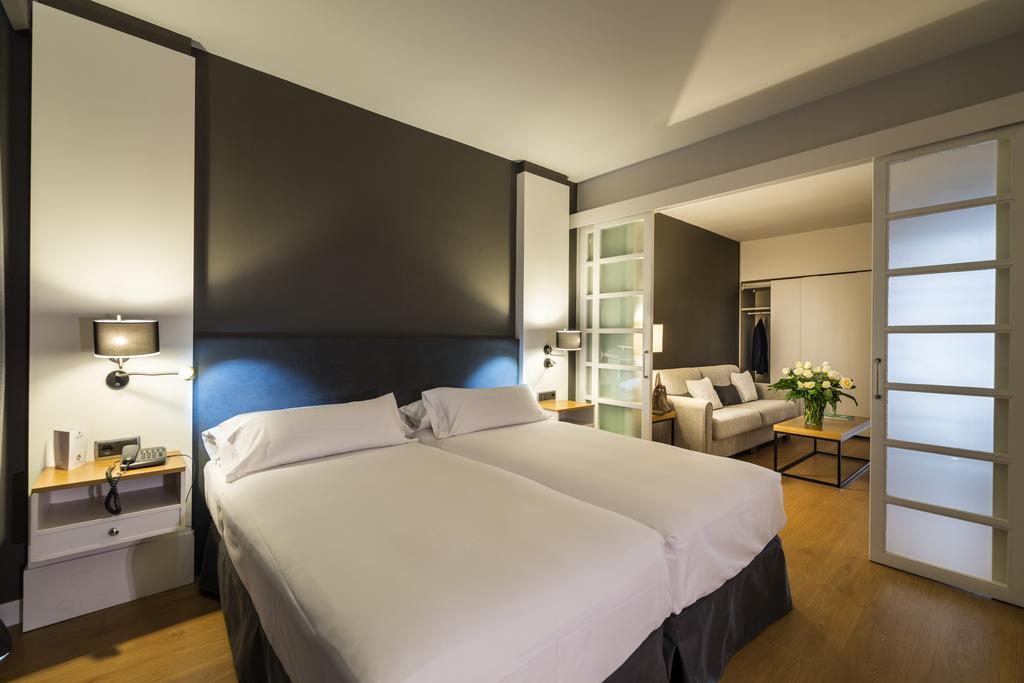 Junior Family Suite,693092295:JPEG