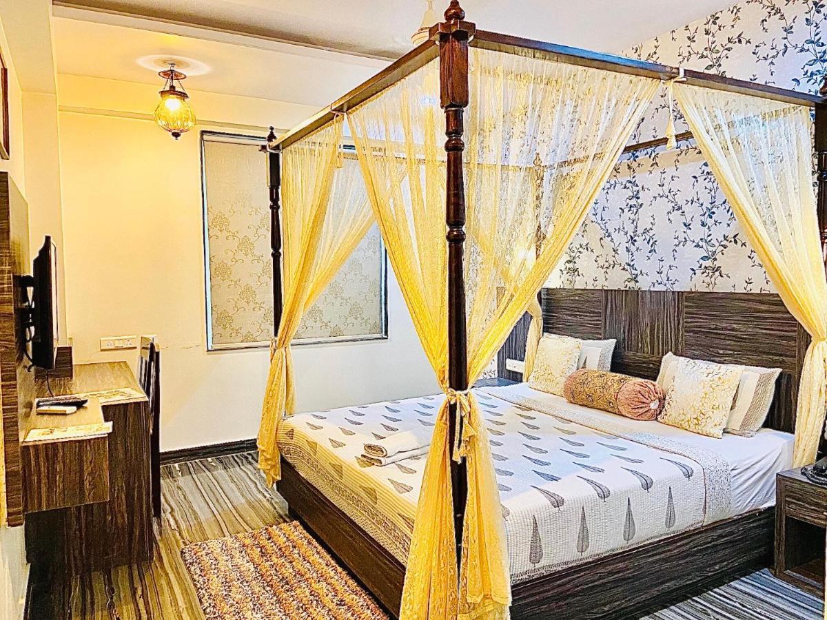 Deluxe Junior Suite