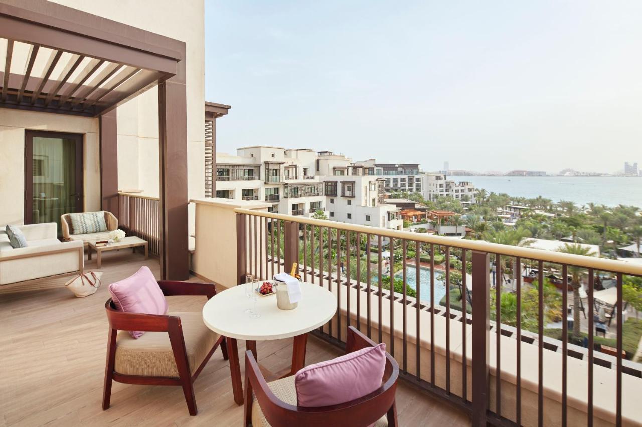 Suite con Vista Oceano, Trasferimenti Aeroportuali, Vantaggi Suite e Accesso Beach Club