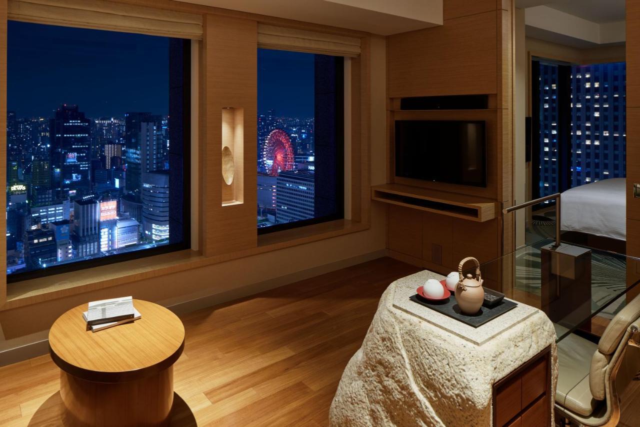 One Bedroom Suite with City View and Club Lounge Access