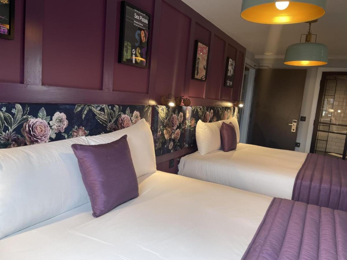 Deluxe Quadruple Room