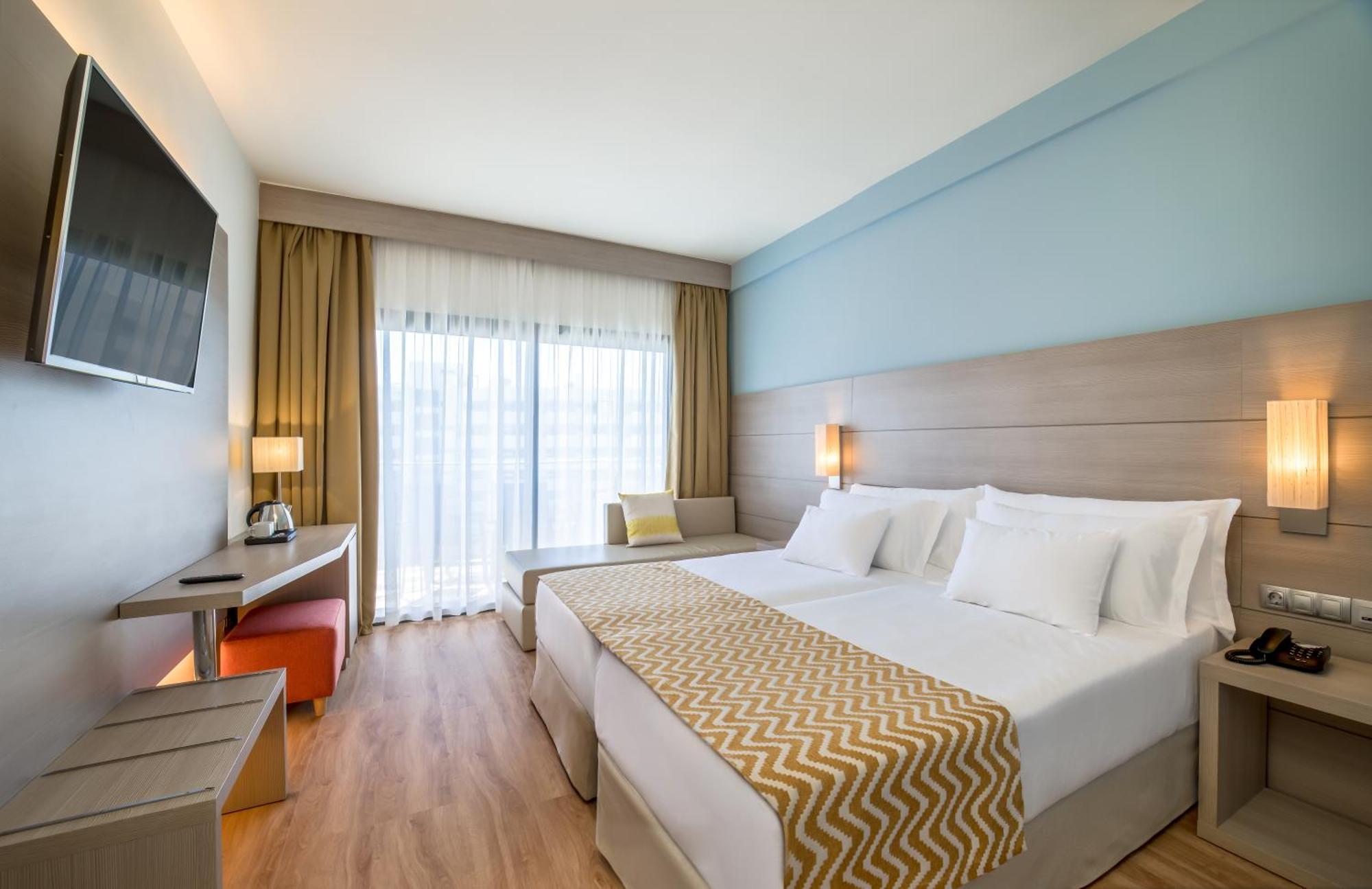 Quarto Duplo