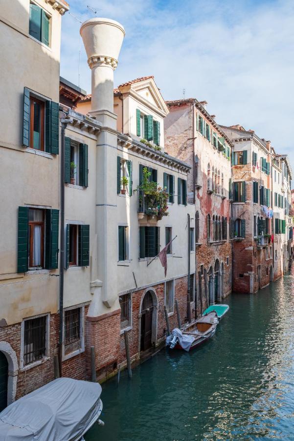 Economy Double Room Canal View