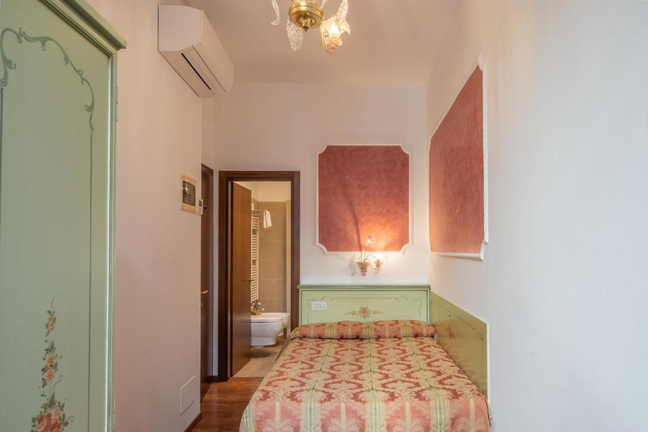 Economy Double Room Canal View