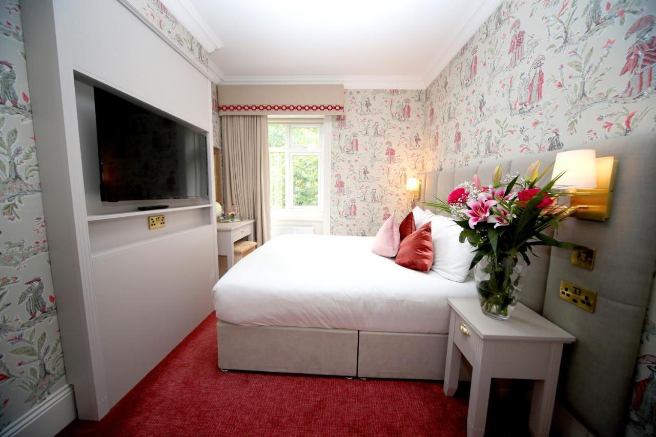 Junior Double Ensuite Room