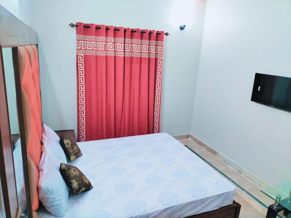 Deluxe Single Room,1335229043:JPEG