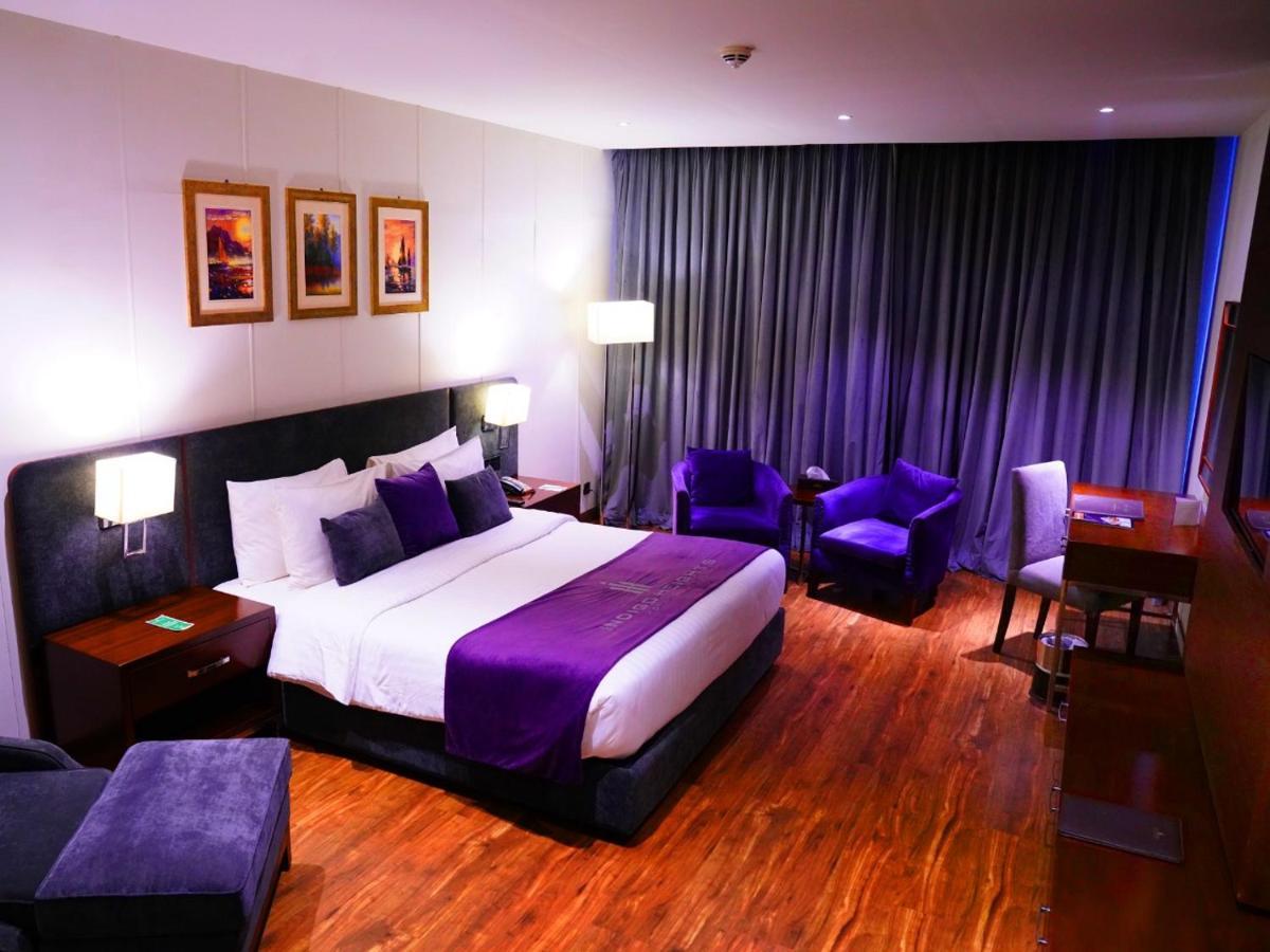 Superior King Room,1318744336:JPEG