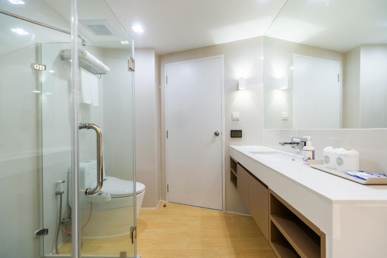 New Deluxe Room,1317511453:JPEG