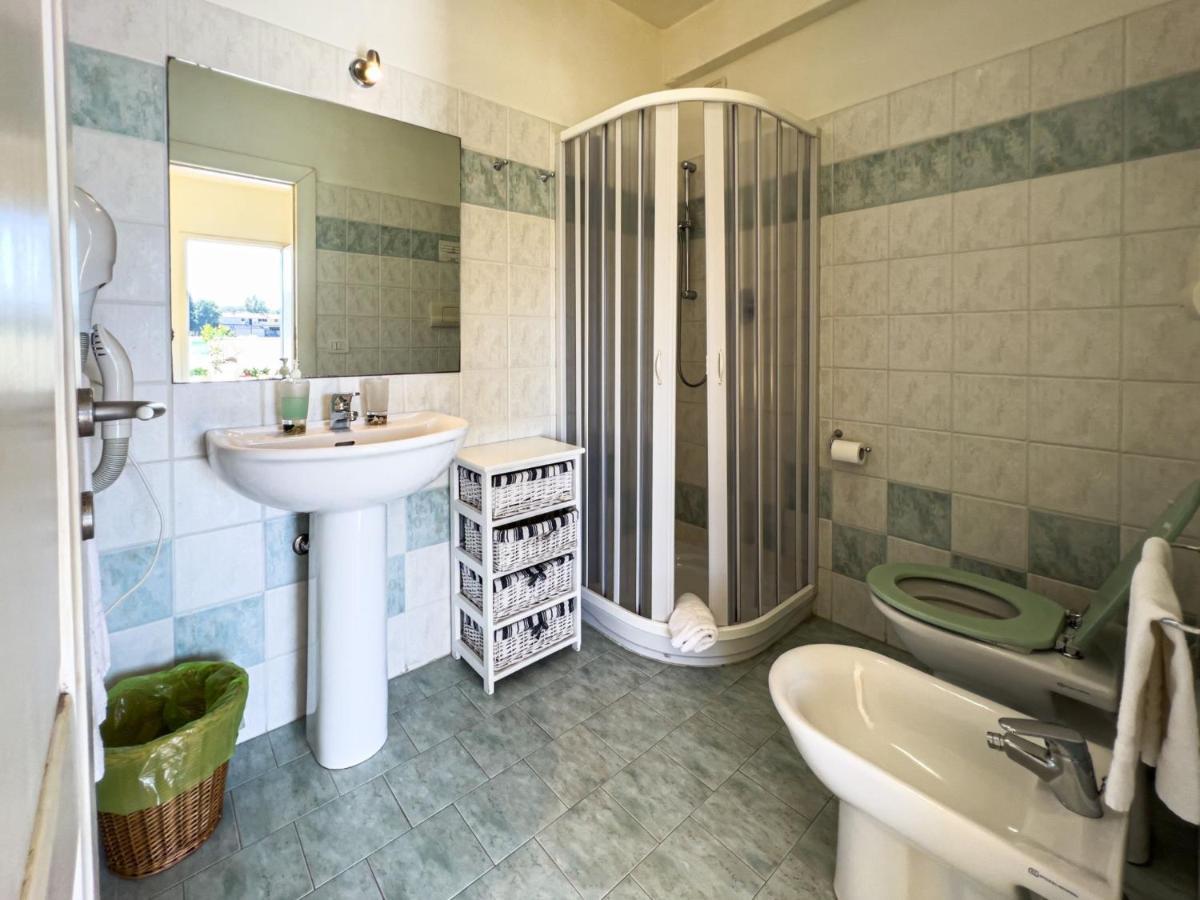Double or Twin Room Sea View