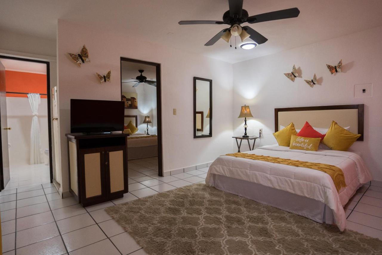Boulevard Room