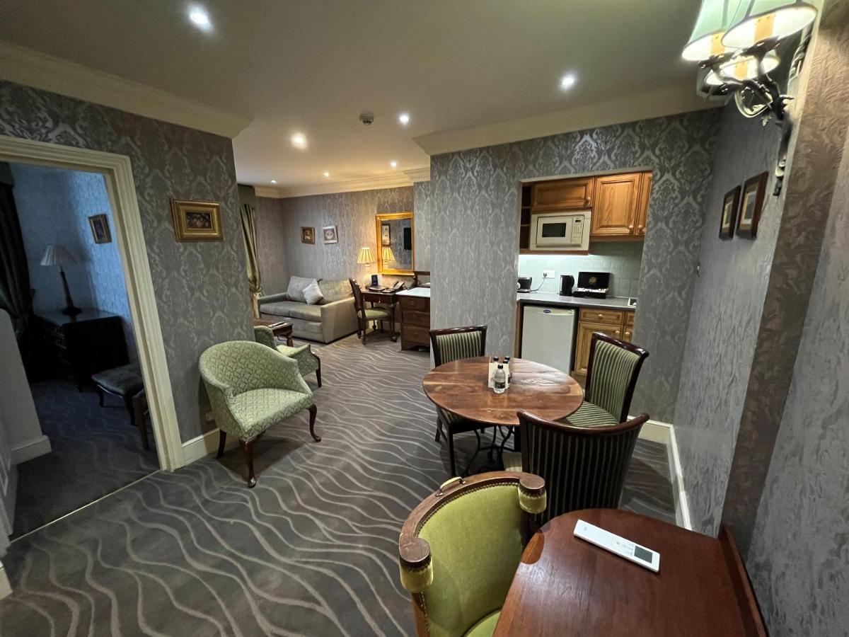 Two Bedroom Junior Suite with Kitchenette,1397230982:JPEG