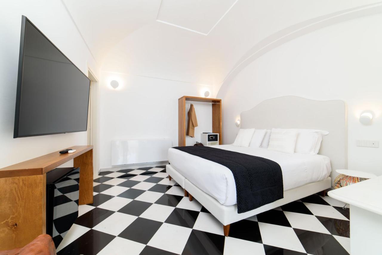 King Suite Spa Bath
