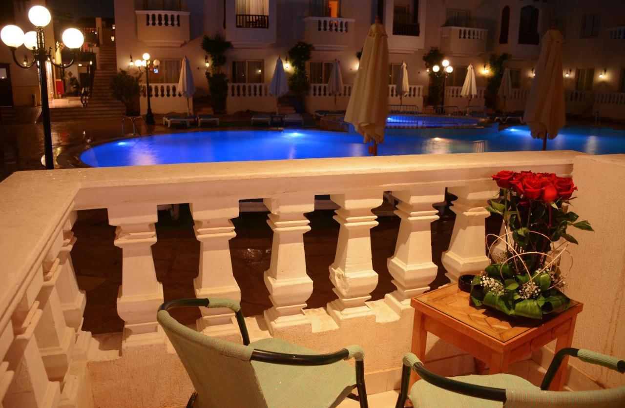 Superior Double Room Pool View