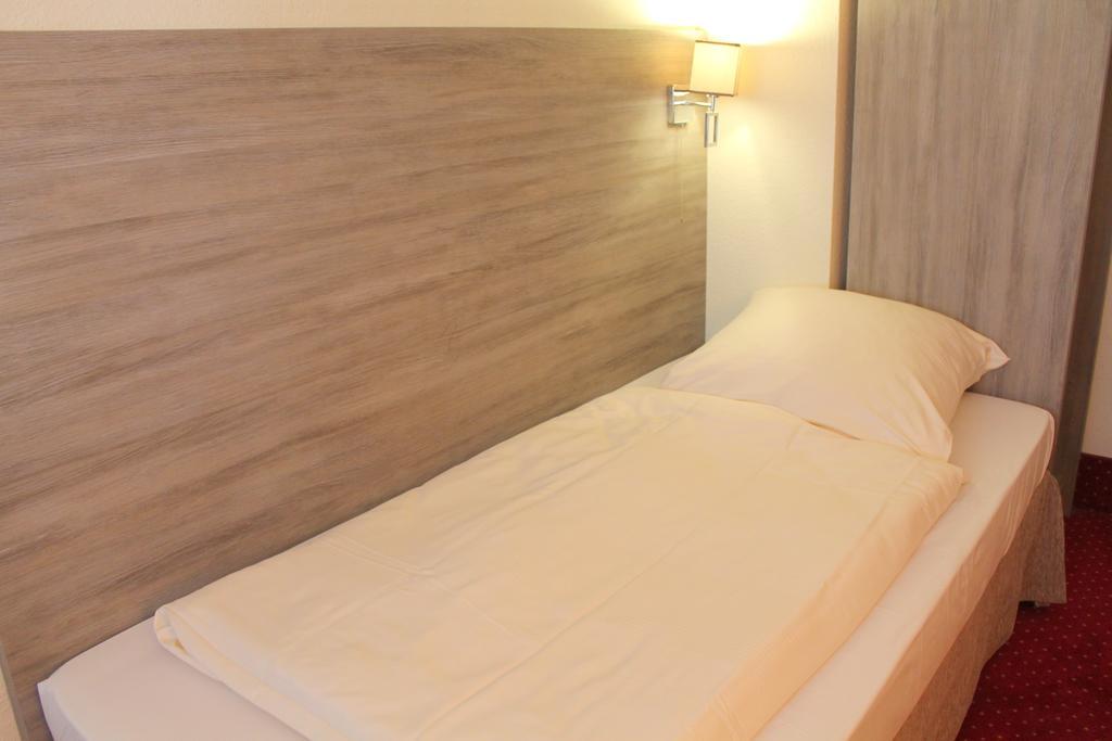 Standard Single Room with Shower,133265700:JPEG