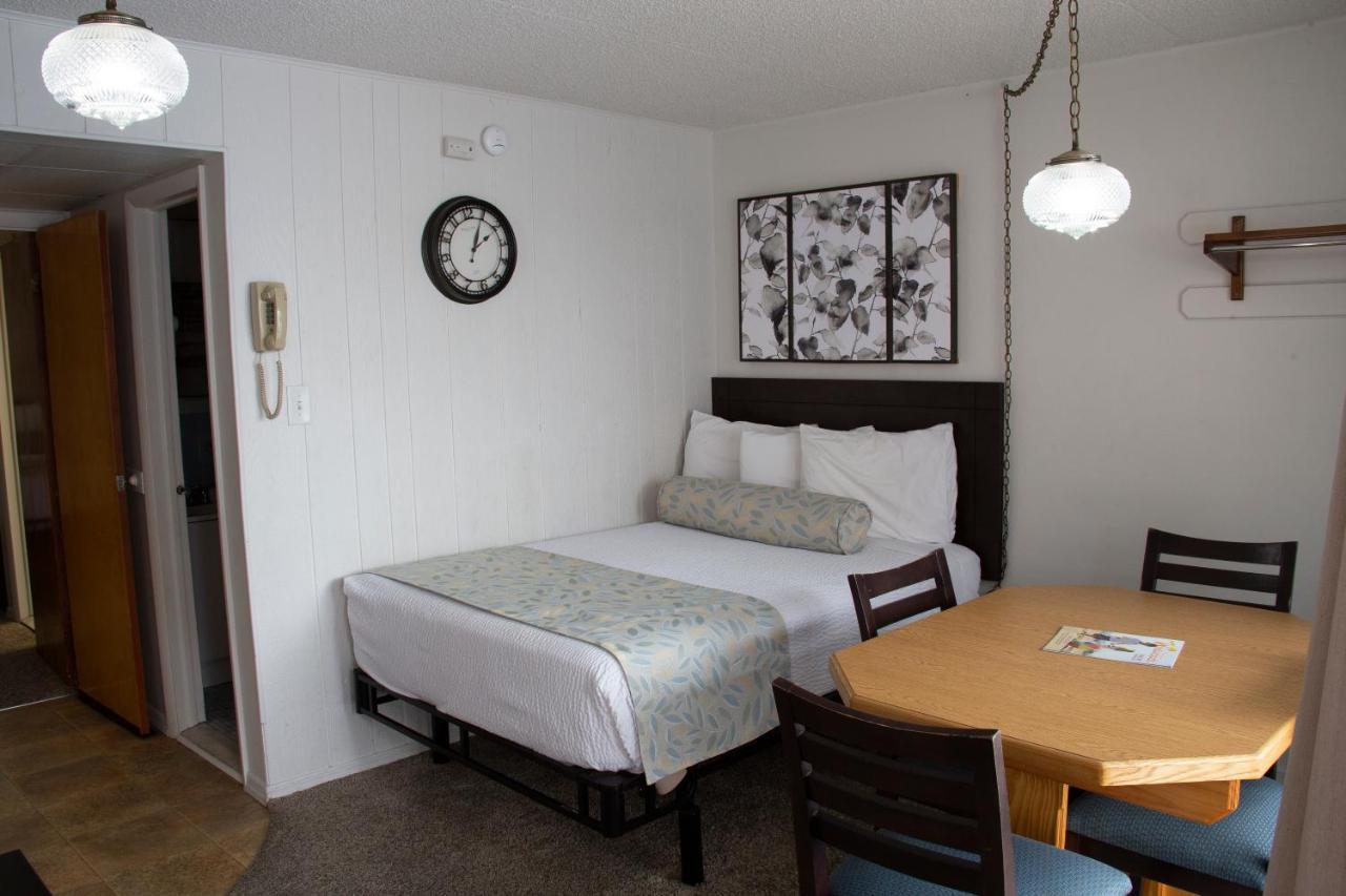 Two-Bedroom Suite