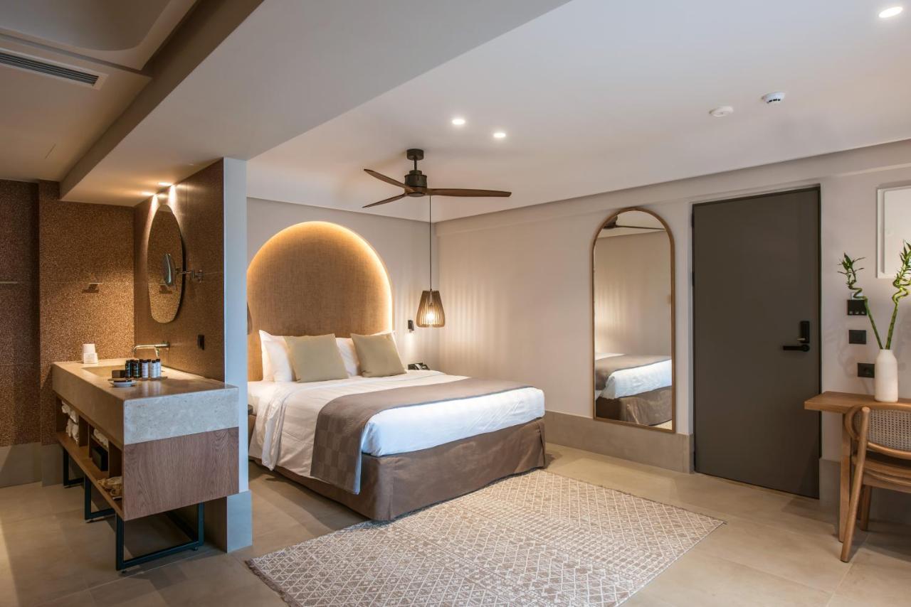 Junior Suite,1555325275:JPEG