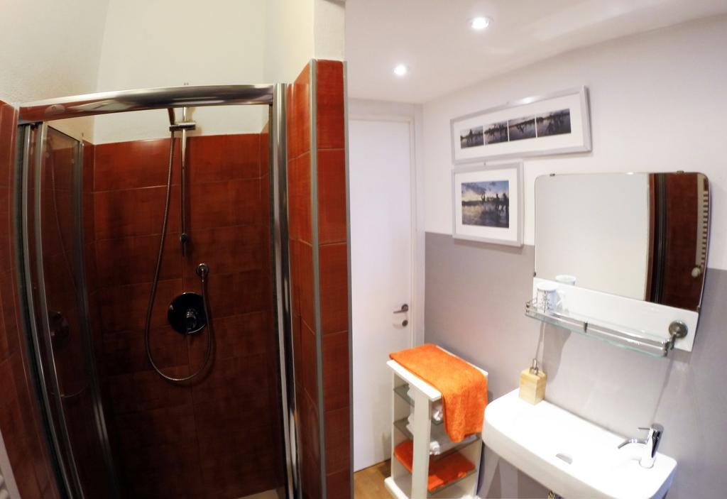 Double Room Private Bathroom