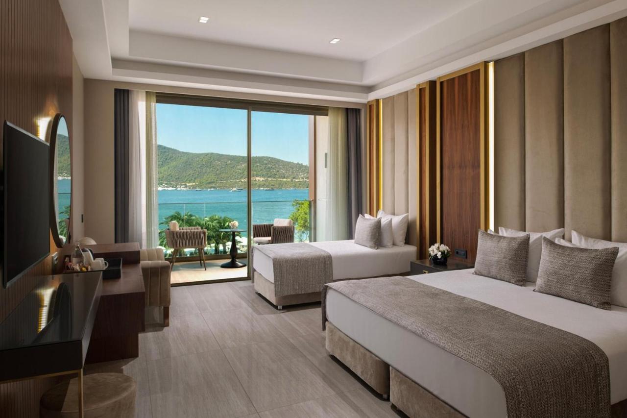 Superior Sea View
