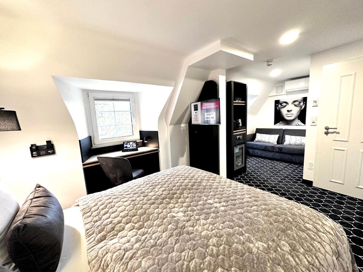 Two-Bedroom Suite with River View,1353690646:JPEG