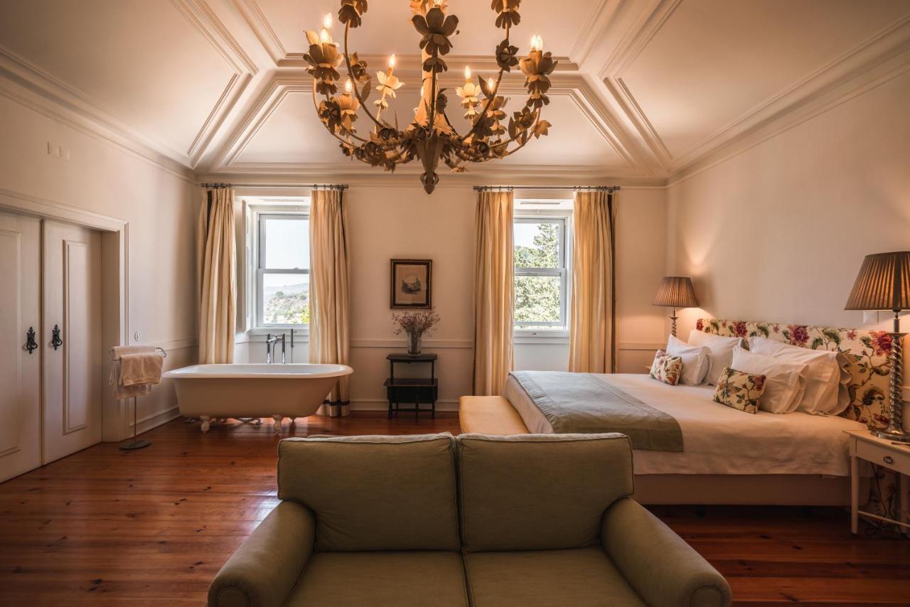 Romance Junior Suite,1279534057:JPEG