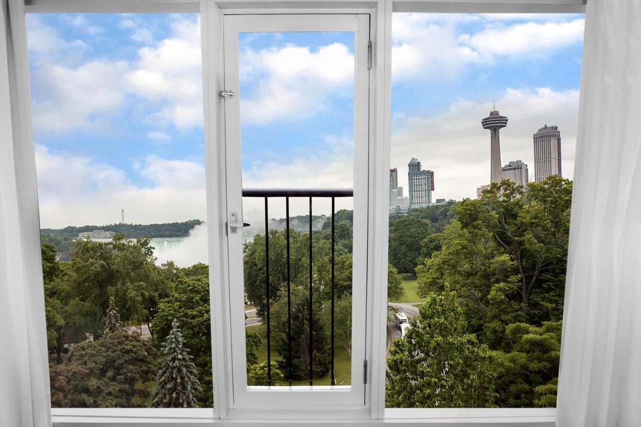 Niagara Parks View Guest room Queen,1350750985:JPEG