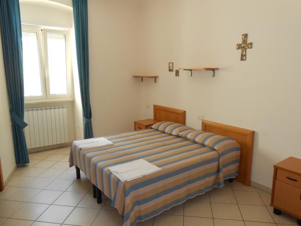Double or Twin Room,151440670:JPEG
