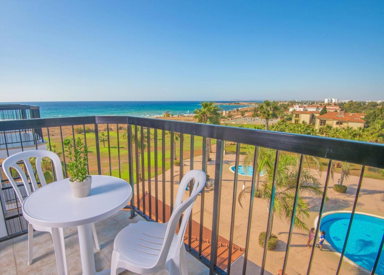 Standard Double or Twin Room Sea View