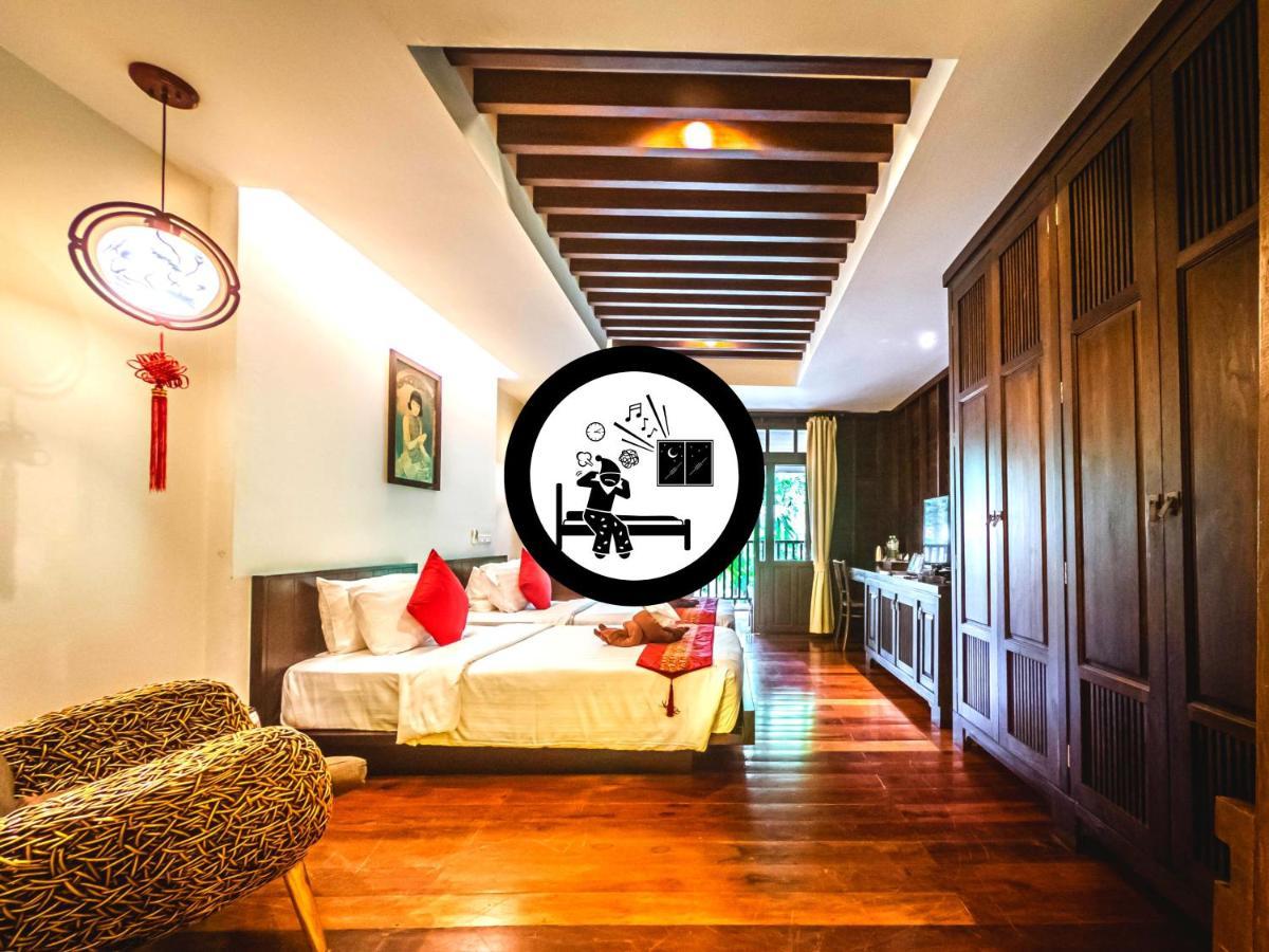 Shino King Room Garden View