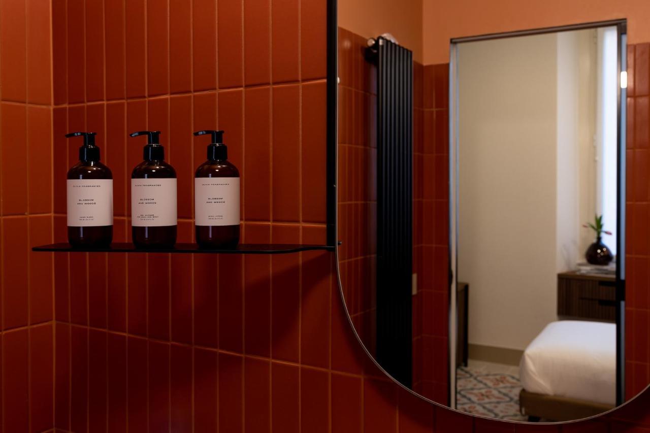 Single Room Private Bathroom