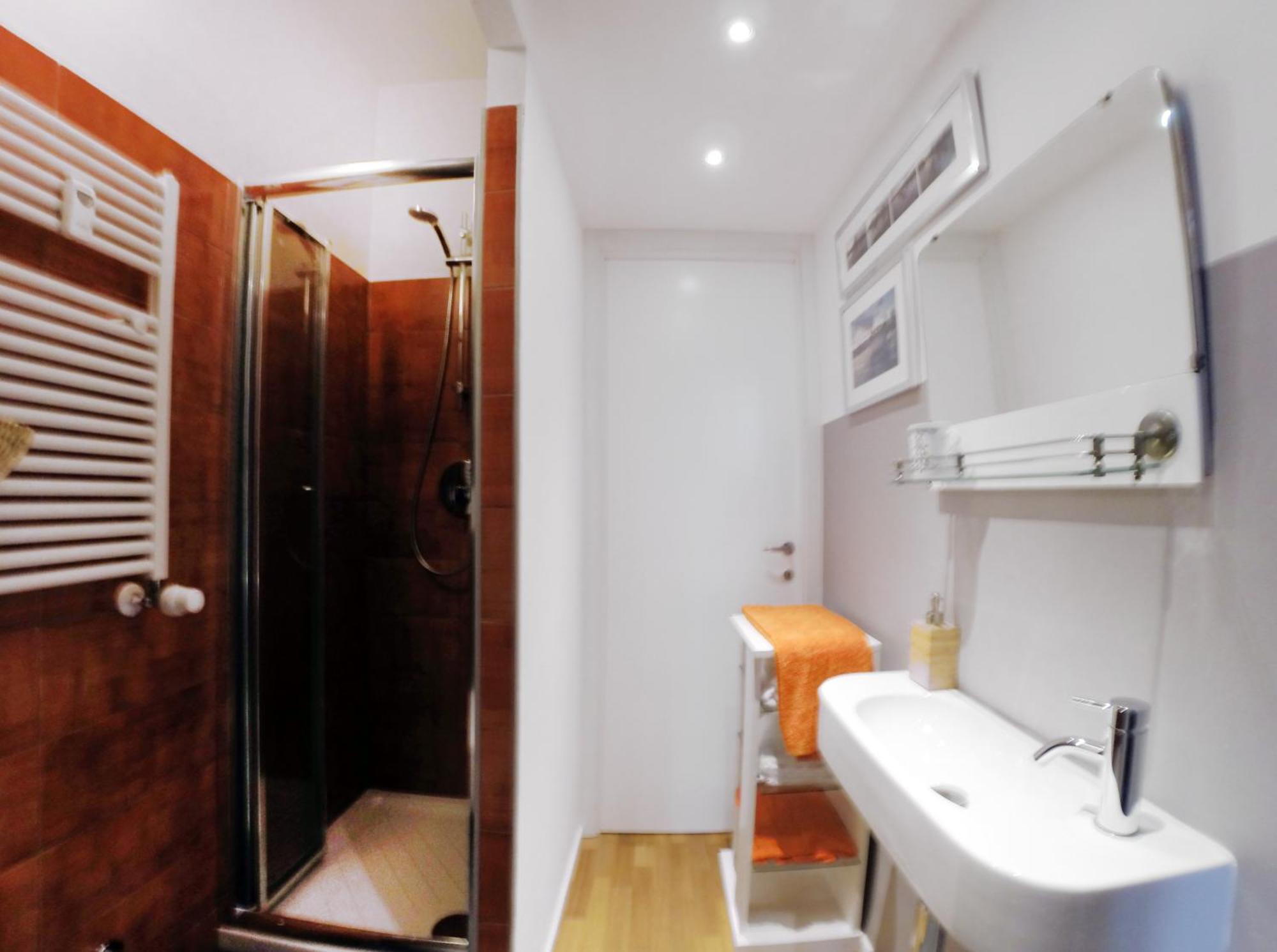 Double Room Private Bathroom