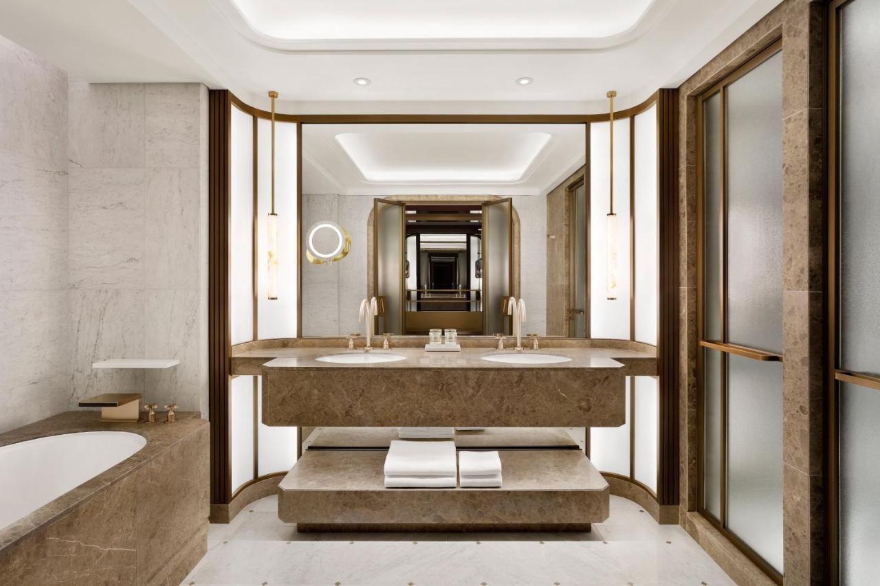 State King Room City View